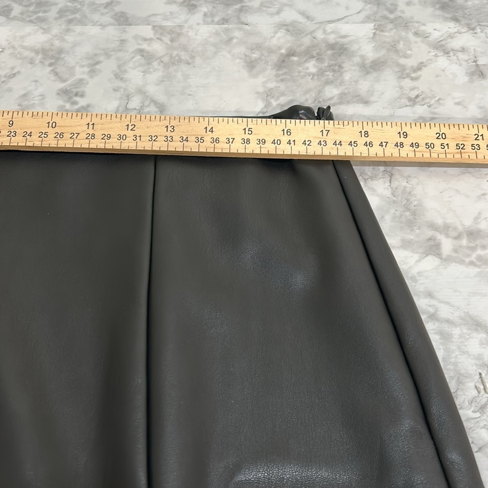 LOFT WOMENS BLACK  FAUX LEATHER MINI SKIRT SZ 14 PETITE NEW - Picture 8 of 9
